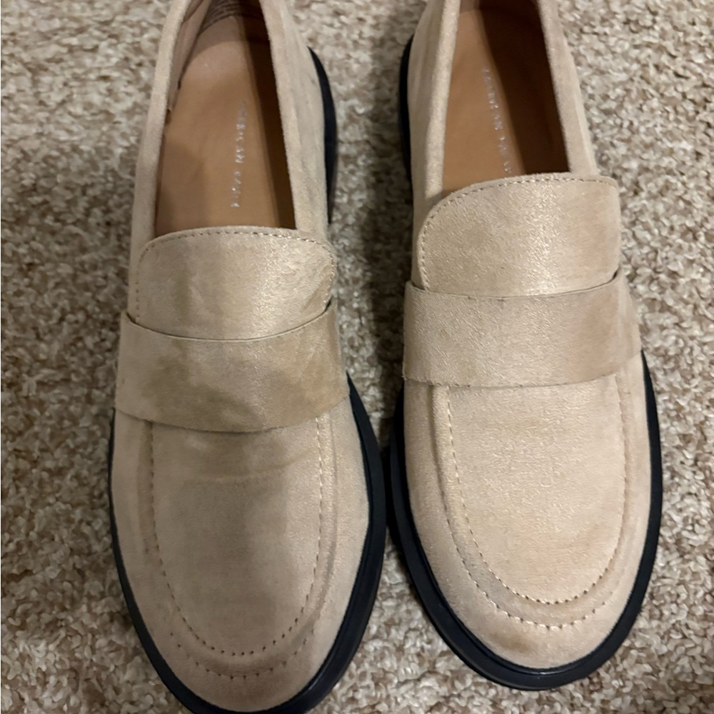 Women's Tan Loafers